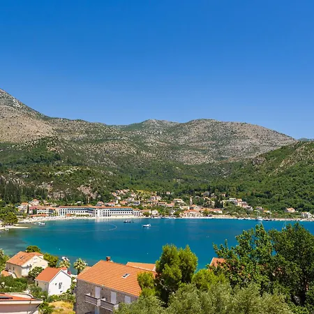 Rita - Charming 2-bedroom With Sea View, Apartmán Slano