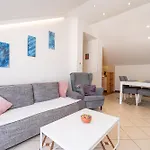 Rita - Charming 2-bedroom With Sea View, *