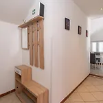 Διαμέρισμα Rita - Charming 2-bedroom With Sea View, *