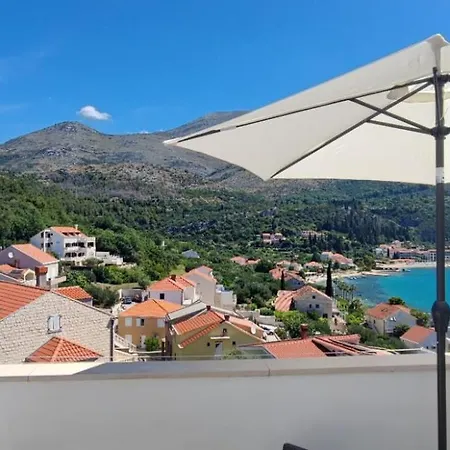 Rita - Charming 2-bedroom With Sea View, Apartment Slano