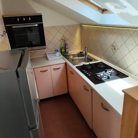Apartment Rita - Charming 2-bedroom With Sea View, Slano