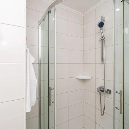 Rita - Charming 2-bedroom With Sea View, *