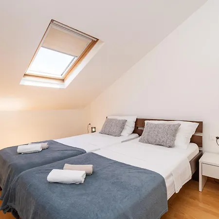 Rita - Charming 2-bedroom With Sea View, * Slano